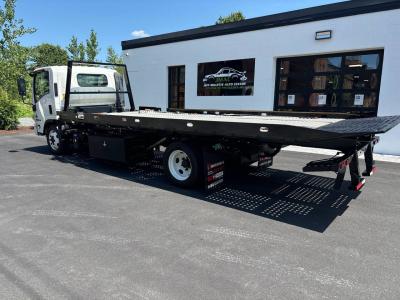 2020 Isuzu NRR