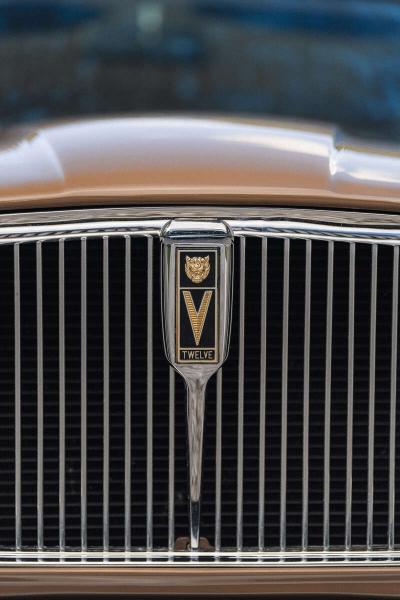 1972 Jaguar XJ12