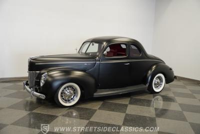 1940 Ford Deluxe Coupe
