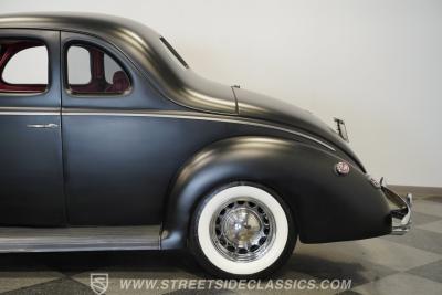 1940 Ford Deluxe Coupe