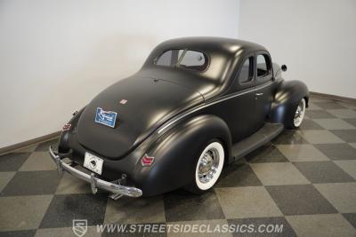 1940 Ford Deluxe Coupe