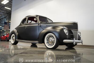 1940 Ford Deluxe Coupe