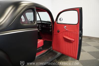 1940 Ford Deluxe Coupe