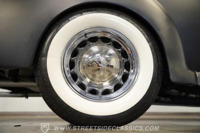 1940 Ford Deluxe Coupe