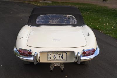 1961 Jaguar E-Type Series 1 3.8 Roadster