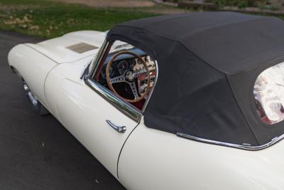 1961 Jaguar E-Type Series 1 3.8 Roadster