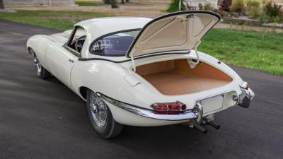 1961 Jaguar E-Type Series 1 3.8 Roadster