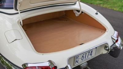 1961 Jaguar E-Type Series 1 3.8 Roadster