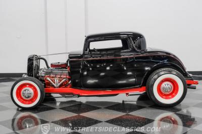 1932 Ford 3-Window Coupe