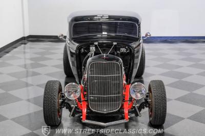 1932 Ford 3-Window Coupe