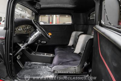 1932 Ford 3-Window Coupe