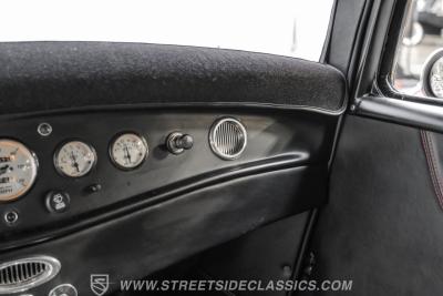1932 Ford 3-Window Coupe