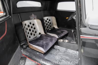 1932 Ford 3-Window Coupe