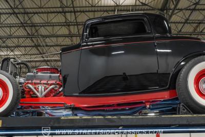 1932 Ford 3-Window Coupe