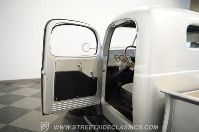 1946 Dodge 1/2-Ton Pickup