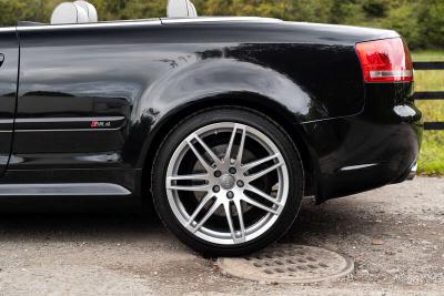 2006 Audi RS4