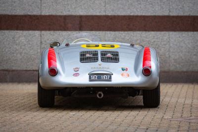 2015 Porsche 550