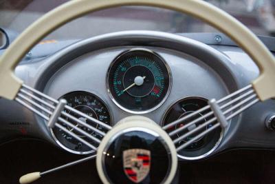 2015 Porsche 550