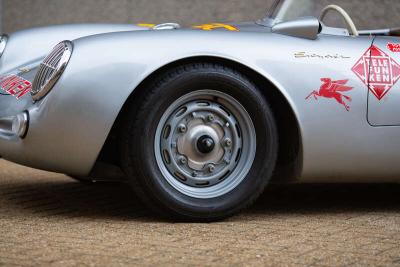 2015 Porsche 550
