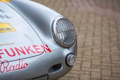 2015 Porsche 550