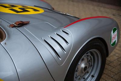 2015 Porsche 550