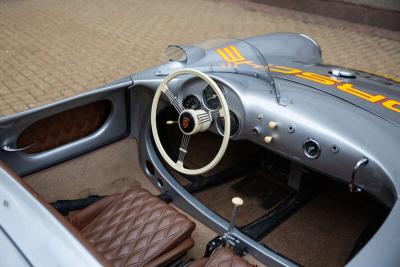 2015 Porsche 550