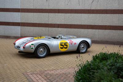 2015 Porsche 550