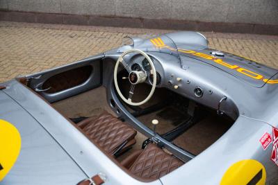 2015 Porsche 550