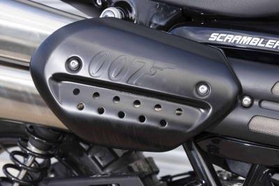 2020 Triumph 1200 SCRAMBLER BOND EDITION