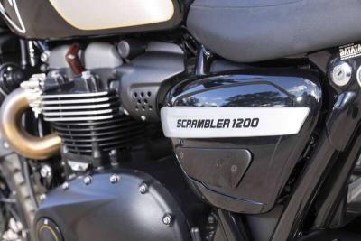 2020 Triumph 1200 SCRAMBLER BOND EDITION