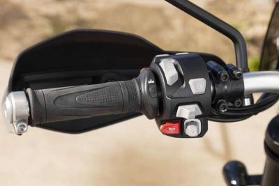 2020 Triumph 1200 SCRAMBLER BOND EDITION