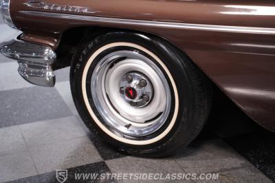 1960 Pontiac Catalina Vista