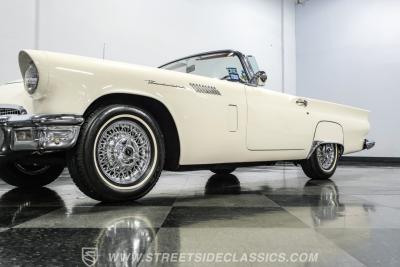 1957 Ford Thunderbird