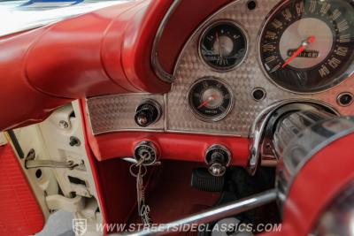 1957 Ford Thunderbird