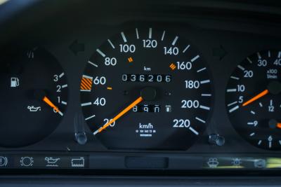1992 Mercedes - Benz Mercedes Benz 200 E W124 &ldquo;36.000 km with one owner&rdquo; NEW ORIGINAL CONDITION