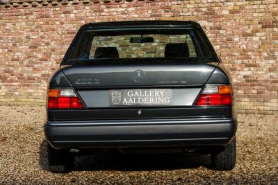 1992 Mercedes - Benz Mercedes Benz 200 E W124 &ldquo;36.000 km with one owner&rdquo; NEW ORIGINAL CONDITION