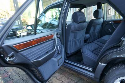 1992 Mercedes - Benz Mercedes Benz 200 E W124 &ldquo;36.000 km with one owner&rdquo; NEW ORIGINAL CONDITION