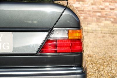 1992 Mercedes - Benz Mercedes Benz 200 E W124 &ldquo;36.000 km with one owner&rdquo; NEW ORIGINAL CONDITION