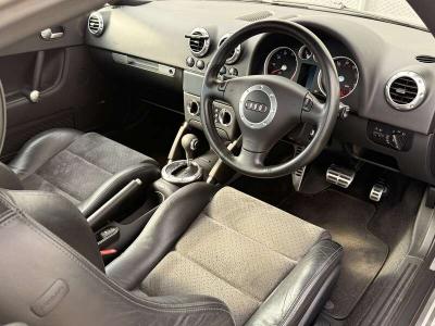 2004 Audi TT