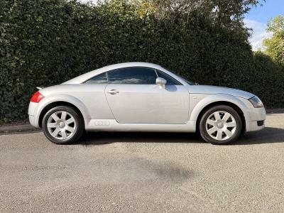 2004 Audi TT