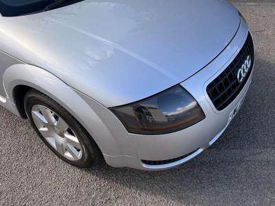 2004 Audi TT