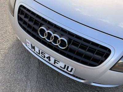 2004 Audi TT