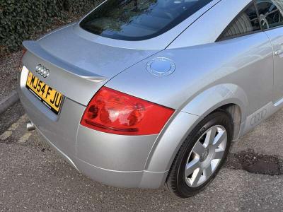 2004 Audi TT