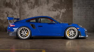 2019 Porsche 911 GT2 RS Weissach Package