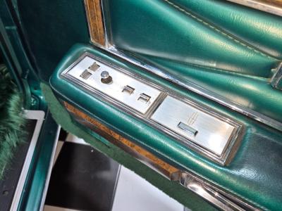 1975 Lincoln Continental