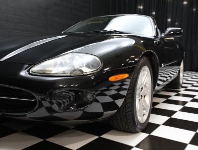 2000 Jaguar XK-Series