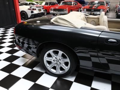 2000 Jaguar XK-Series
