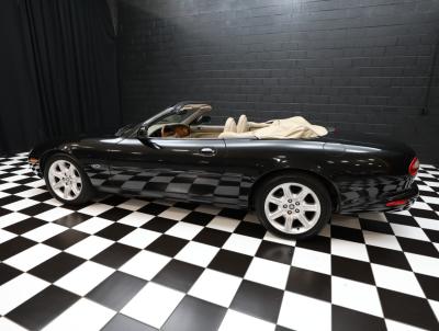 2000 Jaguar XK-Series