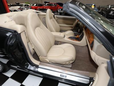 2000 Jaguar XK-Series