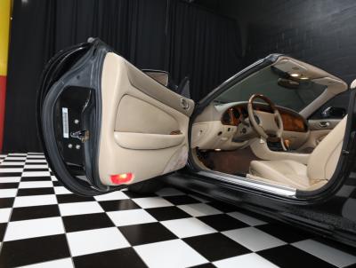 2000 Jaguar XK-Series